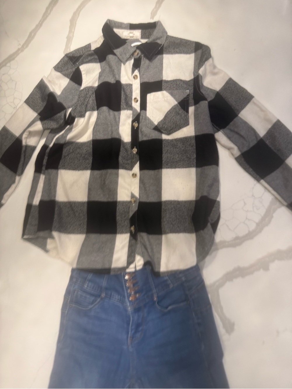 Set of 3 - perfect for a teen girl - includes 2 jeans and a cute shirt - size